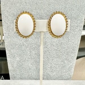 Vintage Signed MONET White Lucite Acrylic Cabochon Gold Tone Clip On Earrings